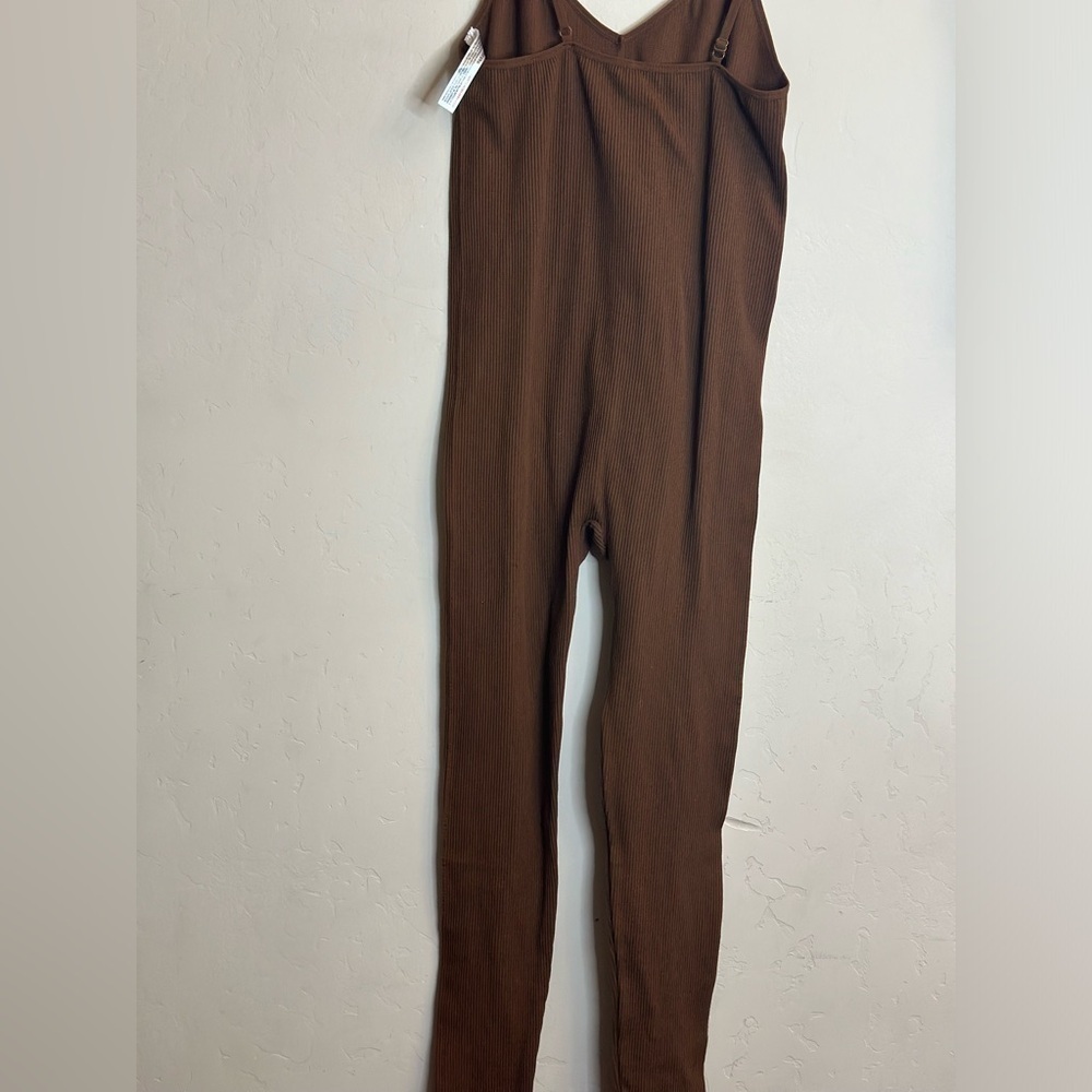 Brown jumpsuit - Picture 2 of 3